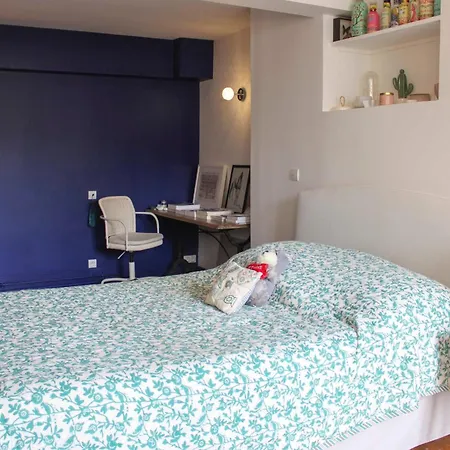 Nice Duplex Near Montparnasse * פריז